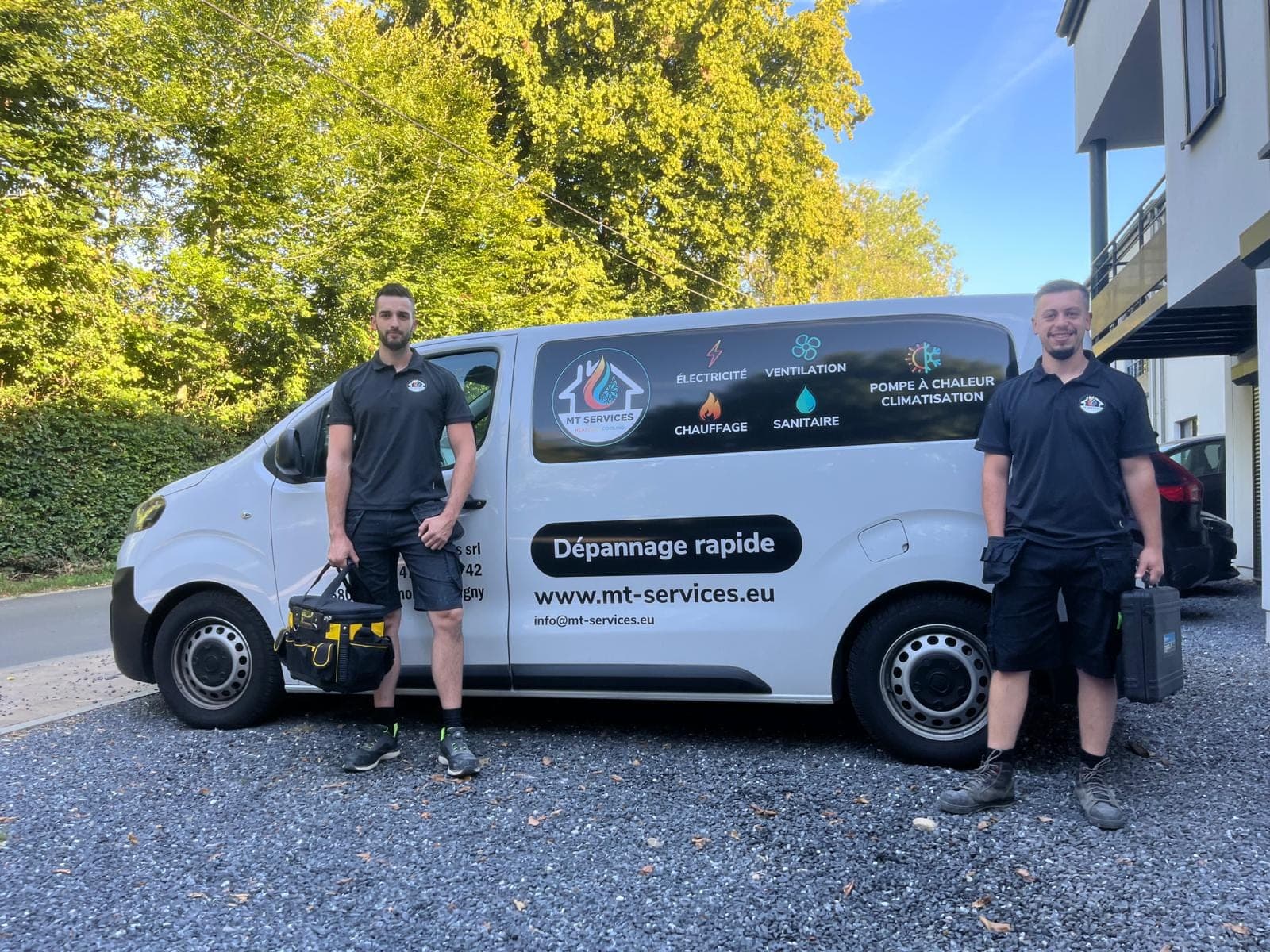 L'équipe de MT Services, technicien chauffage et sanitaire à Libramont